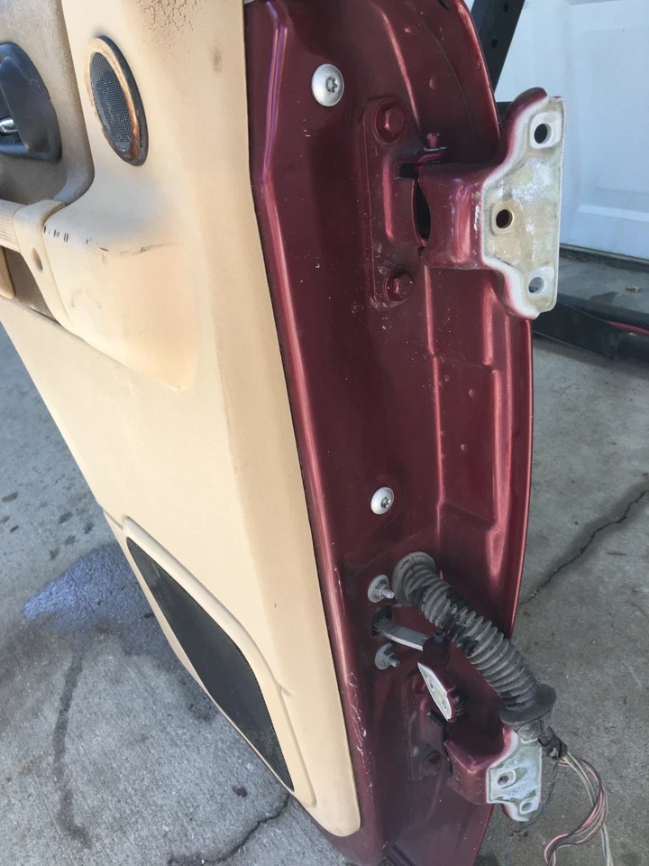 Land Rover Discovery 1999-2004 conductor puerta trasera izquierda rojo OEM vidrio/mango Foto 4 de 4