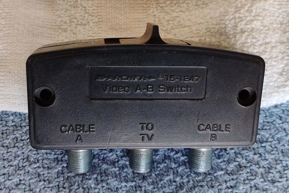 Archer by Radio Shack Cat. No. 15-1247 Video A-B Switch Coaxial Cable WORKS - Image 3 of 4