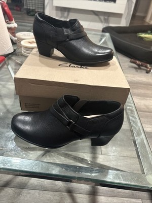 Clarks Black Leather Style Valerie2MAY Cuirnoir Size 8M Heels