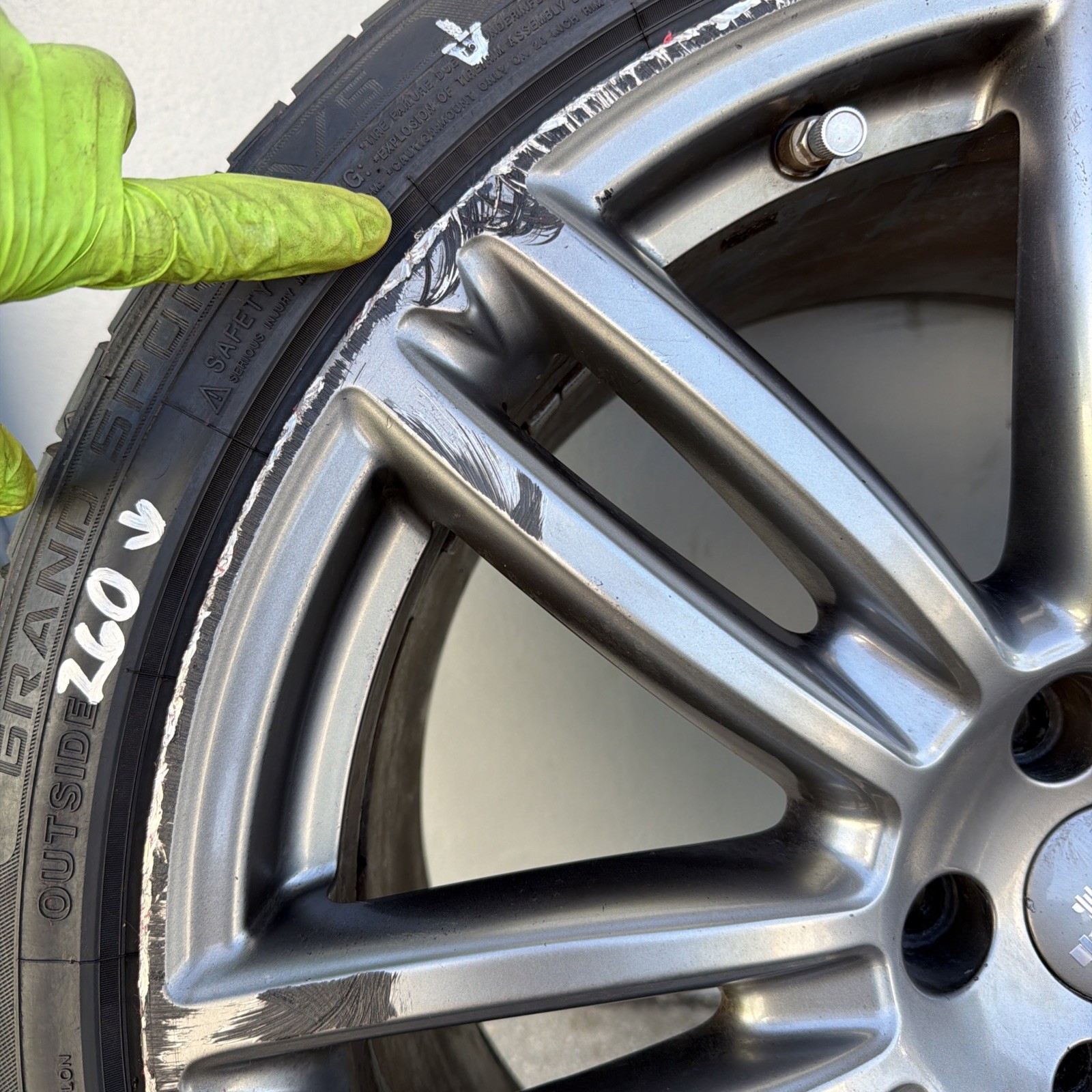 🟢2014-2024 MASERATI GHIBLI 20x10.5' REAR WHEEL RIM 670016820 *SCUFFS/SCRATCHES*