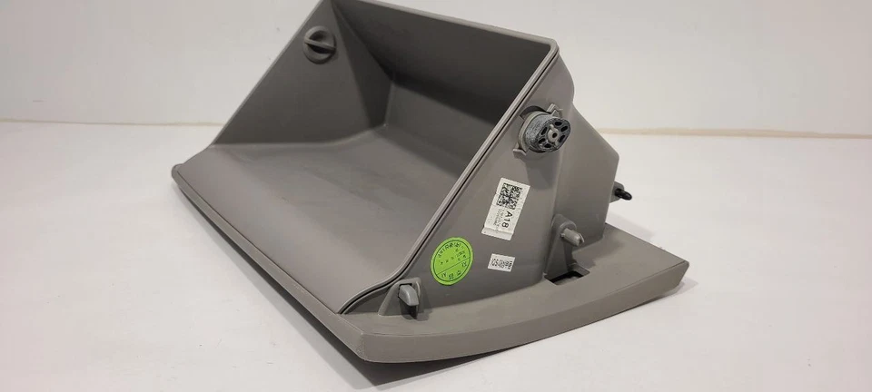 2017 2018 HYUNDAI ELANTRA GLOVEBOX GLOVE BOX  - Image 4 of 4