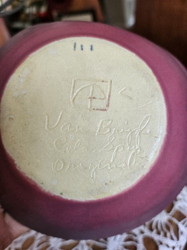 Vintage Van Briggle Original Bowl Mulberry Pinched Edge, marked C Clem Hall? - Picture 5 of 8