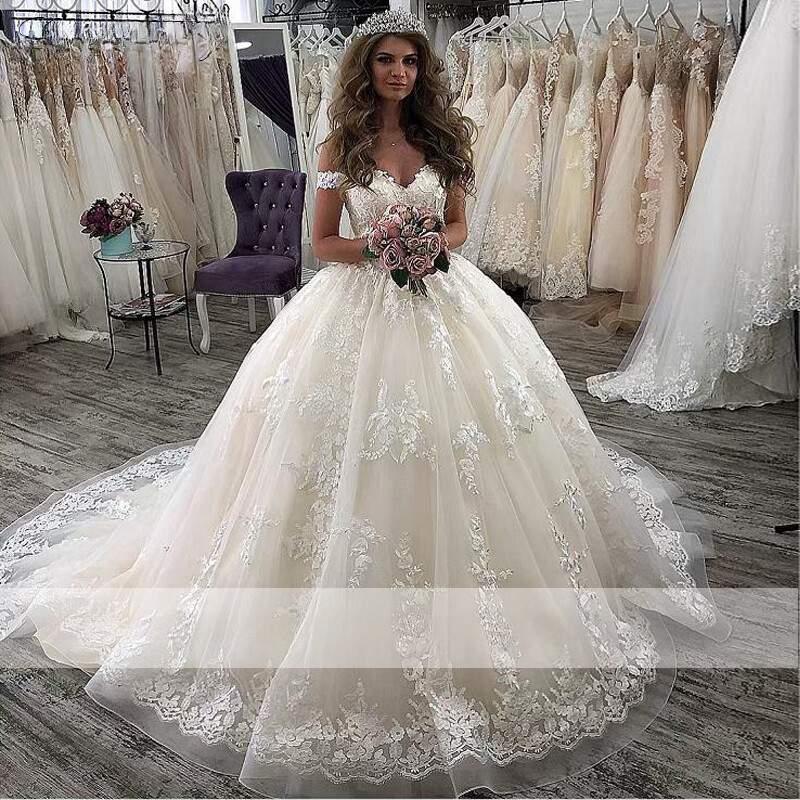 Lace Applique Wedding Dresses Off Shoulder Sleeveless Bridal Gowns