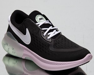 nike joyride black and white