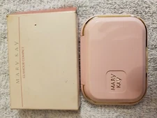 lot of 2 cases - Mary Kay refillable make-up case, glamour compact 0101