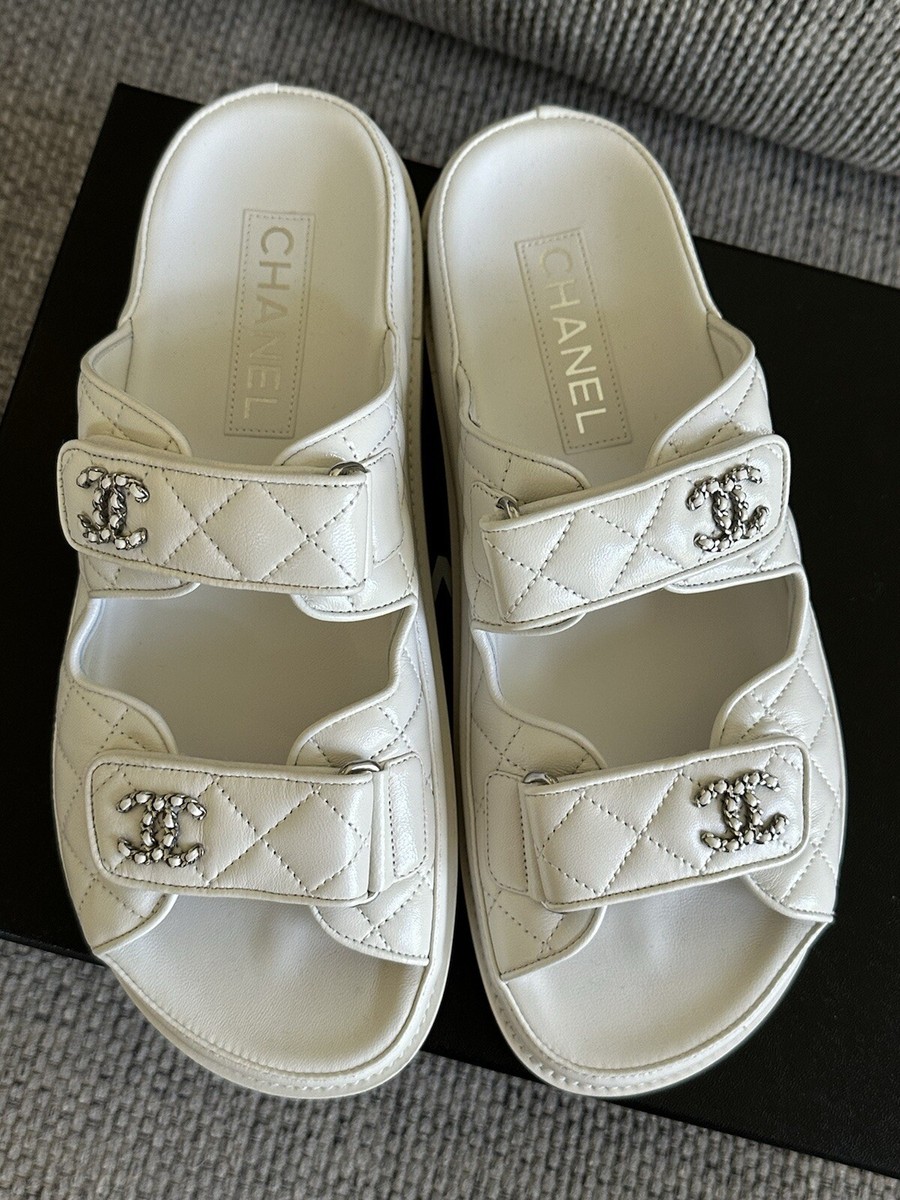 Size 39.5EU NEW CHANEL White Lambskin DAD SLIDE sandals Size 39.5EU NEW CHANEL White Lambskin DAD SLIDE sandals