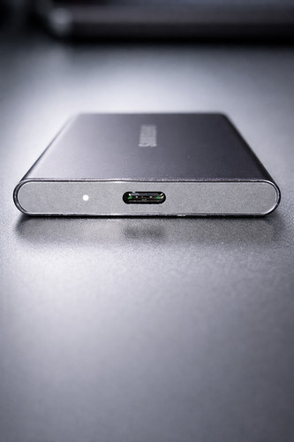 Samsung T7 1TB USB 3.2 Gen.2 (10Gbps) Portable Solid State Drive - Titan Grey