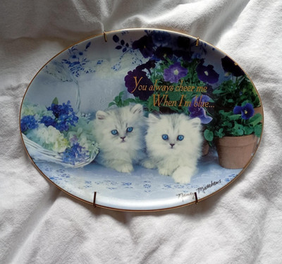 Franklin Mint Sammelteller True Blue Friends (Katzen) von Nancy Matthews ohne Box