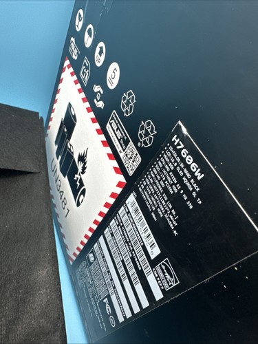 ASUS ProArt P16 Laptop 16" OLED Touch, Ryzen AI 9 HX 370, 32GB, 1TB, RTX 4060 - Bild 6 von 12