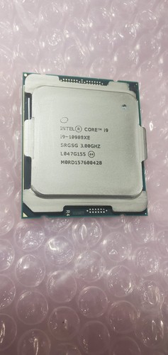 Processeur CPU Intel Core i9-10980XE SRGSG 3,00 GHz 24,75 Mo 18 cœurs LGA2066