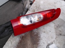 Feu arrière Nissan KUBISTAR