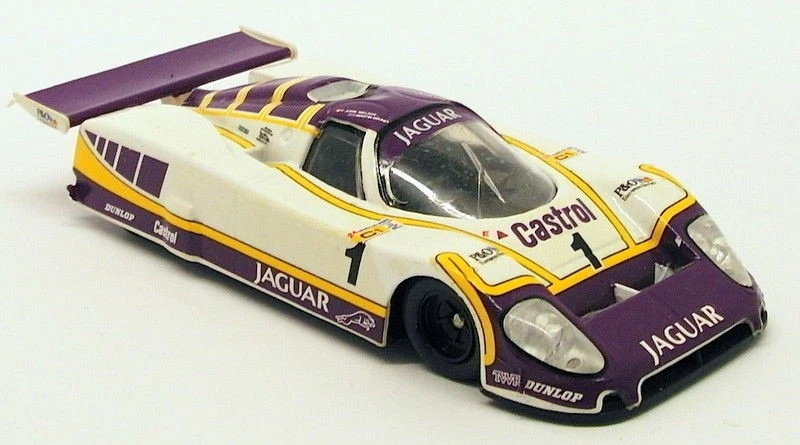 Coche modelo Onyx escala 1/43 JK9218E - Jaguar XJR-9 - #1 Brundle/Nielsen Foto 2 de 4