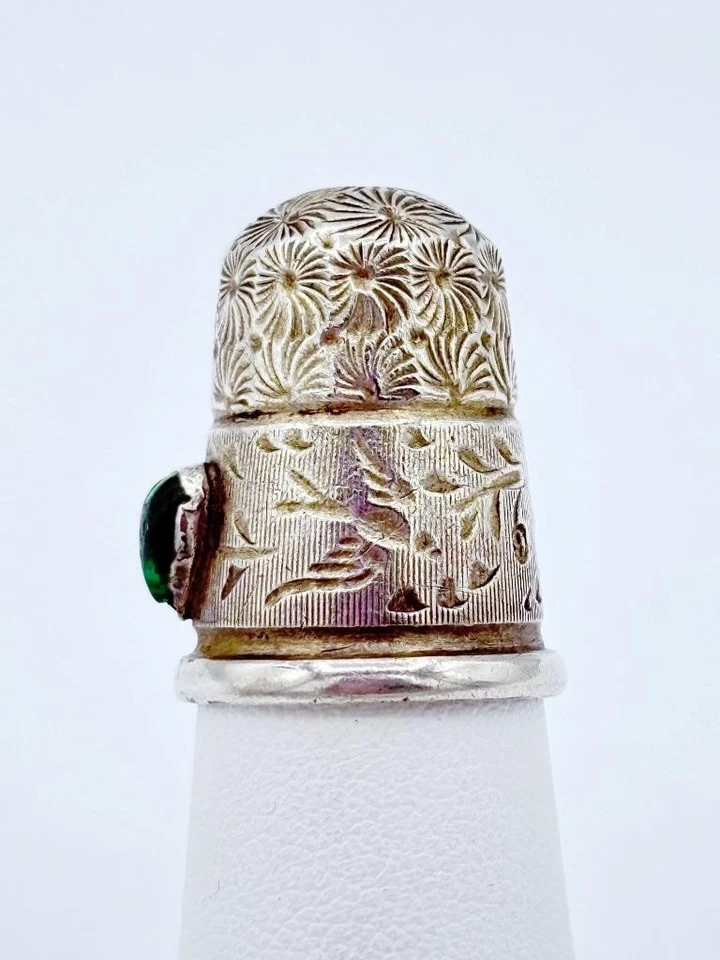 RARO Antiguo Charles Horner Chester Inglaterra Dedal Esterlina con Corazón #758 Talla 9 Foto 3 de 4