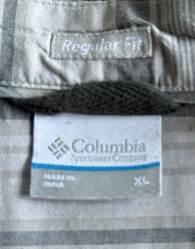 Columbia Sportswear Men's XL Gray White Striped Short Sleeve Button Down - Picture 3 of 10