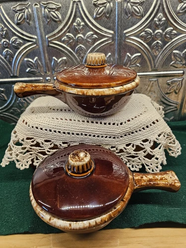 Vintage Hull Oven Proof USA Set of 2 Brown Drip Soup Bowls w/ Handles & Lids