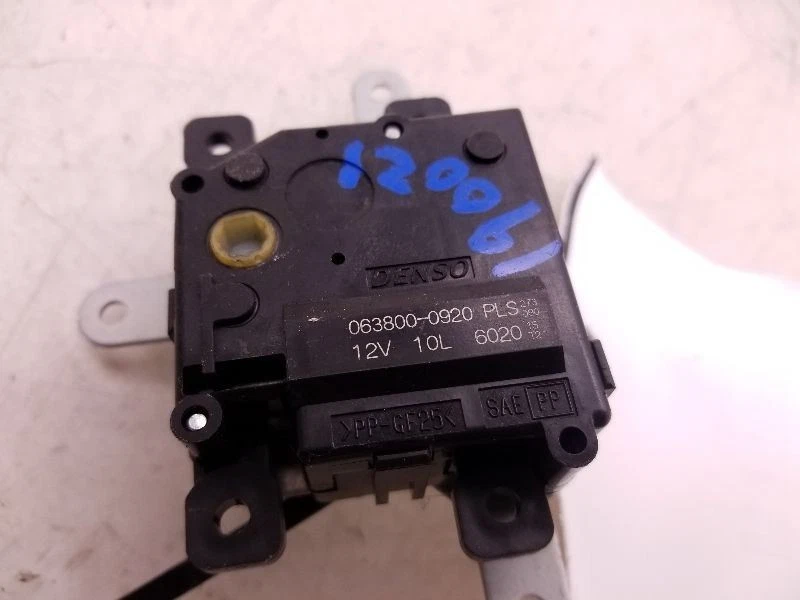 10 11 12 Lexus HS250H Heater Servo 063800-0920 - Image 2 of 4