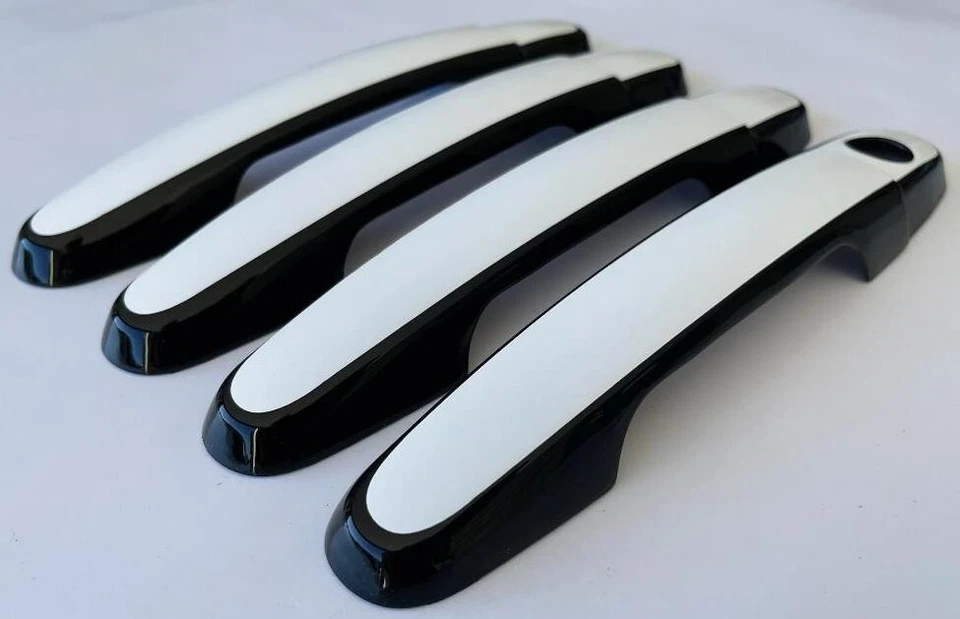 Superposiciones de manija de puerta negra o color y cromada Toyota Yaris 2007-2011 TÚ ELIGES CLR Foto 3 de 4