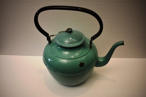 Vintage CNEB Belgian Enamel Kettle Green Kitchenware Decorative Circa 1950s - Picture 10 of 14
