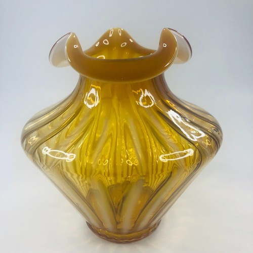 Fenton Glass Autumn Gold Opalescent Fine Optic Rib Vase #1599AO Introduced 1993 - Picture 5 of 8