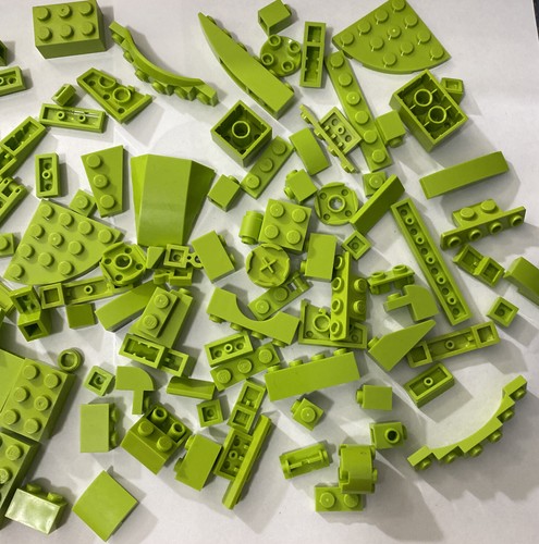 115 LIME GREEN Lego lot Mixed Lot Exactly as shown - Picture 3 of 3