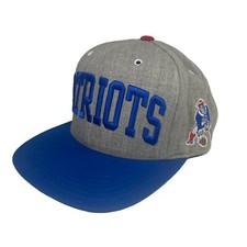 Vintage Mitchell  Ness NEW ENGLAND PATRIOTS Gray Cap Block Font Snapback Hat