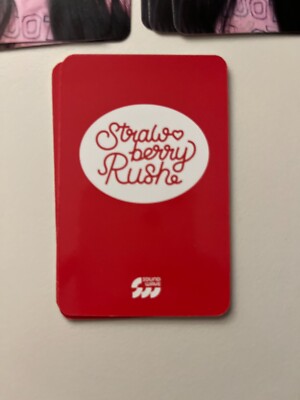 チュウ サイン アルバム loona Strawberry Rush Amazon.com: LOONA CHUU Strawberry Rush 2nd Mini Album STAYG