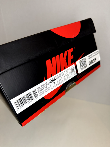 Nike Jordan 1 Retro High OG Bleached Coral size 7 Youth Pre Owned - Picture 2 of 6