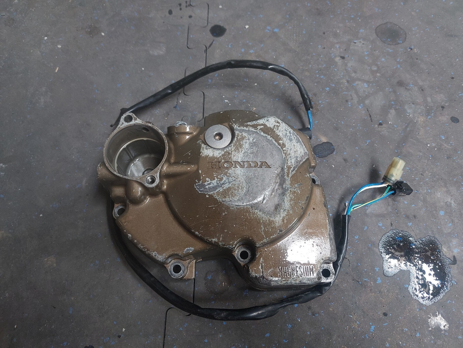 0409 CRF250R Stator OEM Generator Engine Cover Honda CRF250 CRF250R eBay