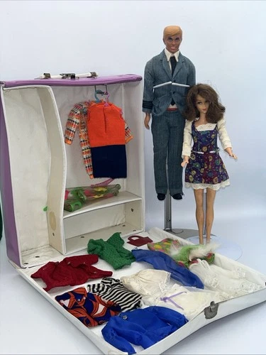 MTB- Vintage Barbie Doll Carrying Case 1967 -w/. Vintage Barbies And Accessories