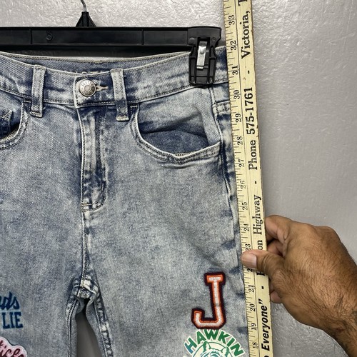 Justice X Stranger Things Denim Mini Mom Jeans Embroidered Patch Girls Size 14 - Picture 6 of 14