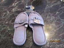 Isotoner Women's Sandal Slipper Delphinium Purple XL 9.5-10 Memory Foam