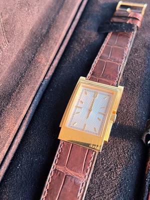 18K SOLID GOLD DUNHILL Type-D Quartz CURVEX WRISTWATCH, RARE, near mint, HEAVY