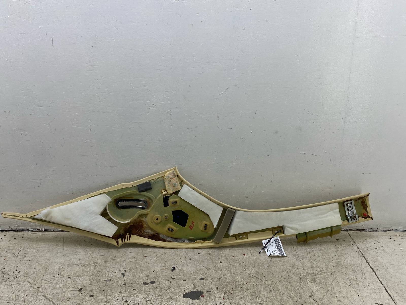 2010-2020 BENTLEY MULSANNE OEM REAR LEFT DRIVER C PILLAR TRIM COVER PANEL *WEAR*