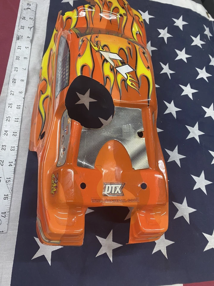 DURATRAX 1/8 Body Shell {PreOwned/Wrecked} USA SHIPPED - Image 2 of 4