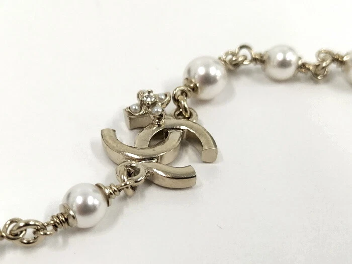 Collana CHANEL Coco Mark Perla GP Placcata Oro C23K Bianco CC Logo Charm Donna