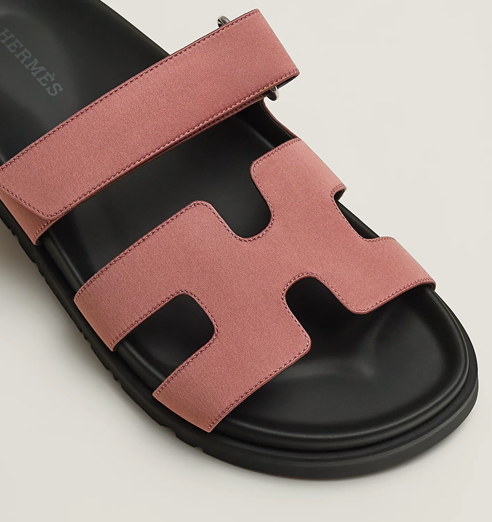 HERMES シプレ 38 ピンク New Hermes Womens Chypre Bois De Rose Pink Satin Sandals