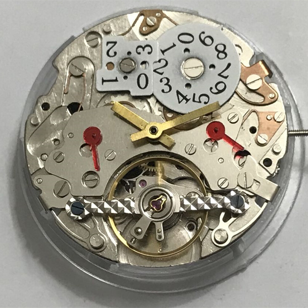 China Automatic Mechanical Watch with Date@12 & Skeleton Dial@6
