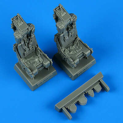 QuickBoost 1/32 McDonnell Douglas F-4 Phantom II Ejection Seats w/Safety Belts