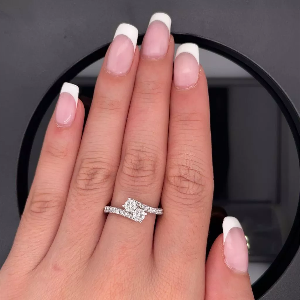 Ever us 2 carat diamond ring outlet
