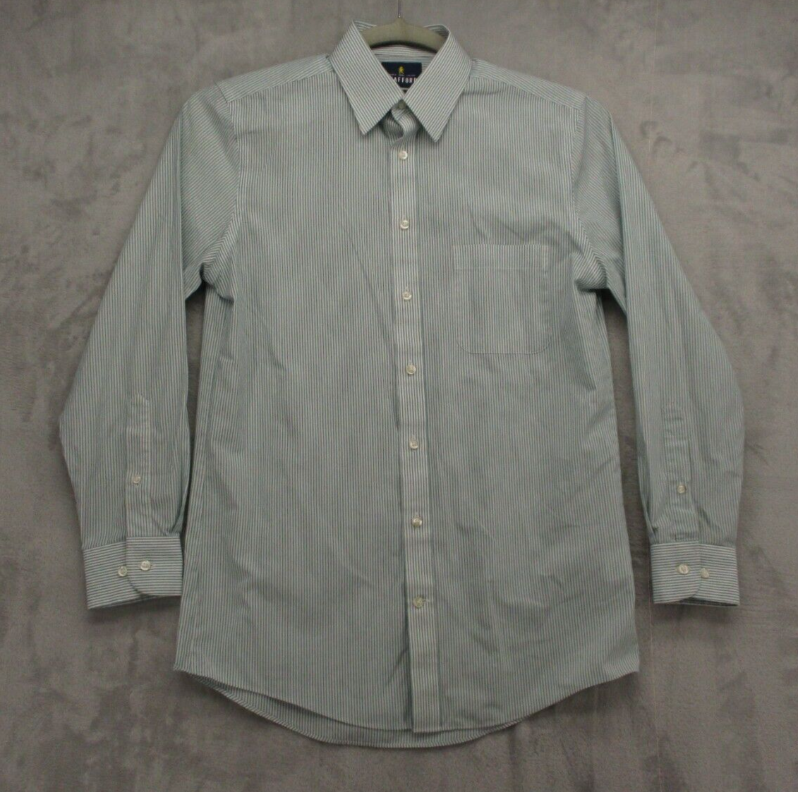 Stafford Travel Button Up Shirt Men's Medium Slim White w/ Green Stripe  Pattern