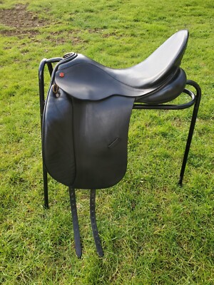 Albion K2 Genesis verstellbarer Dressursattel 17,5'' mittelbreit schwarz 315
