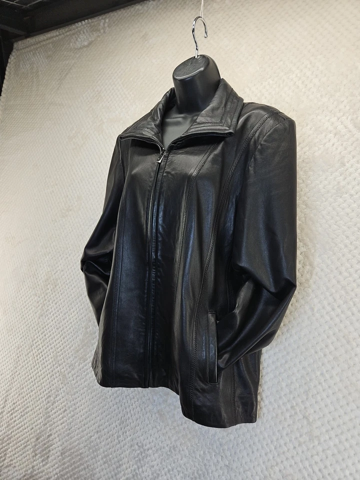 Avanti Women's Black Lamb Leather Jacket Moto  Comfy Soft Sz XL Good Used Cond. - Image 3 of 4
