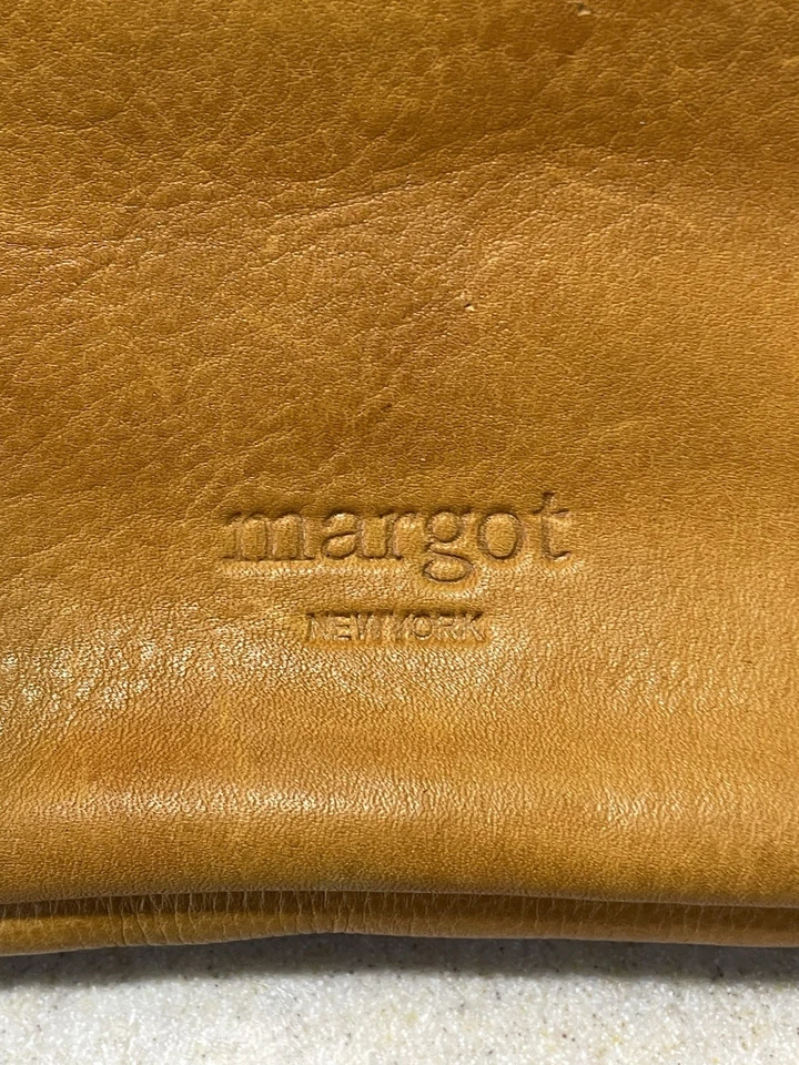 Bolso Bandolera Margot New York Pequeño Naranja Pálido Cuero Genuino Correa Ajustable Foto 3 de 4