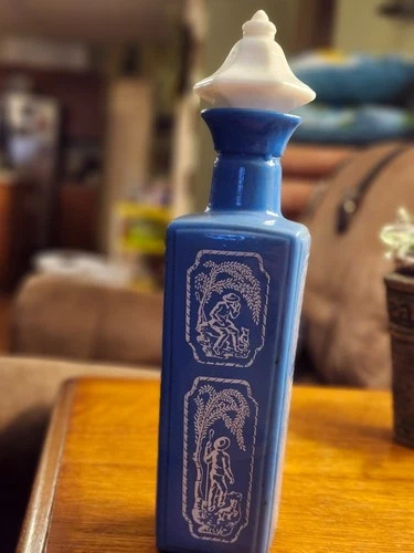 Jim Beam 1965 Blue & White Milk Glass Whiskey Decanter Bottle – Vintage & Empty