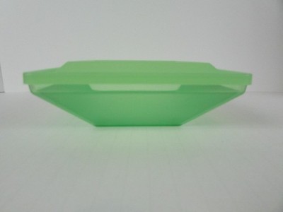Tupperware Get-together Snack Container #1388 6'' Square w/Seal Green