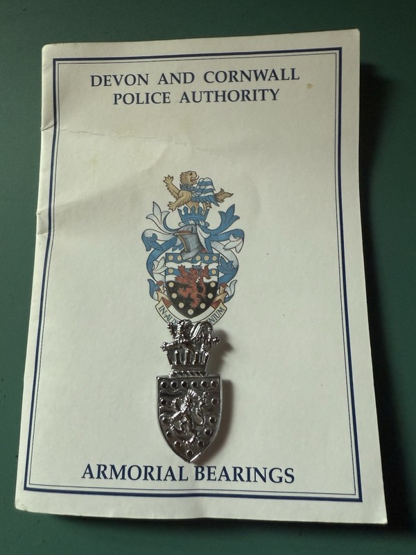 United Kingdom Devon & Cornwall Police Authority Armorial Bearings pin & history