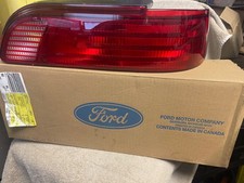 Nos Ford F3dz-13404-a 1992-95 Taurus Sho Rh Passenger Side Tail Light Assembly Nos Ford F3dz-13404-a 1992-95 Taurus Sho Rh Passenger Side Tail Light Assembly
