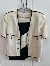 Chanel Women s Vintage Skirt Suit Size 40 Mad...