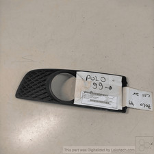 Seitlicher Grill. Frontstoßstange Links VOLKSWAGEN POLO 3a Serie 1.6 Ber.