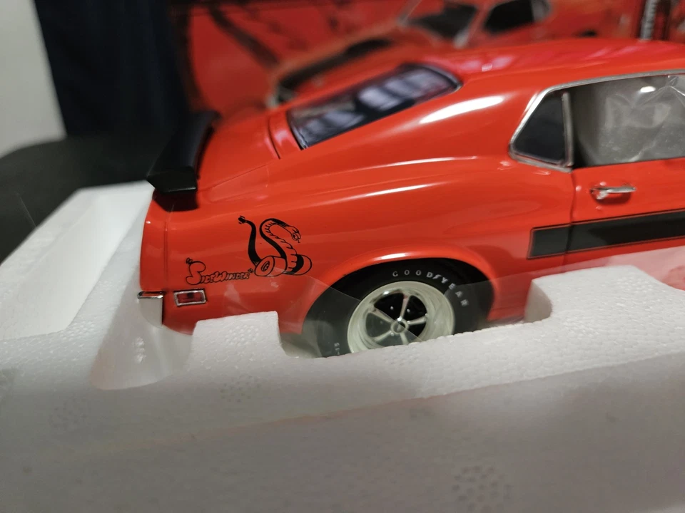 Acme 1:18 Scale 1970 Ford Mustang Mach 1 Sidewinder In Orange. A1801861. NEW! - Image 4 of 4